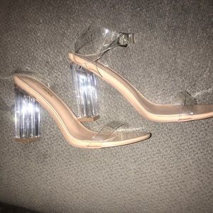 Sz 11 nude fashion nova square heels
